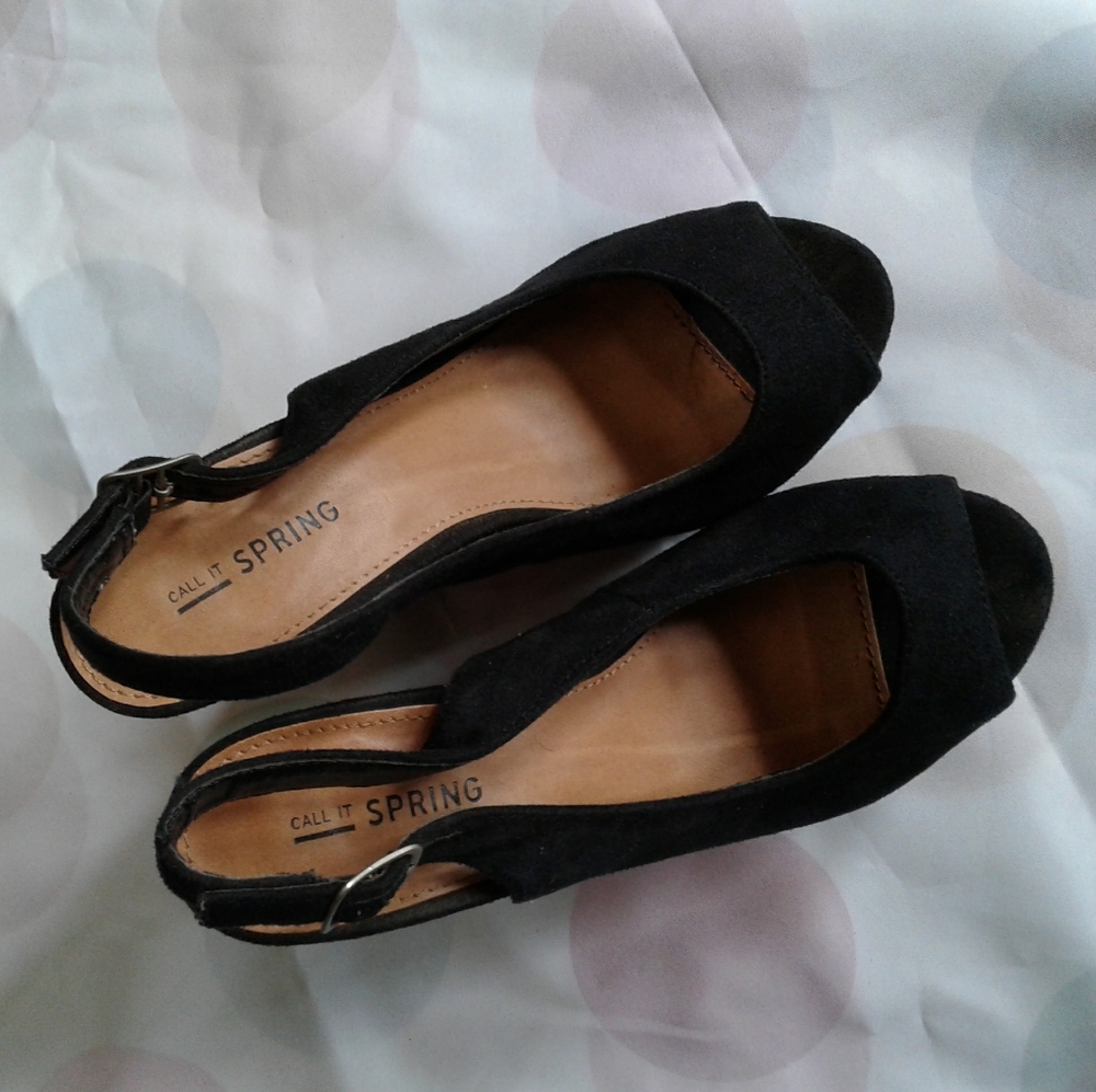 Shoes - Picture 5 of 6